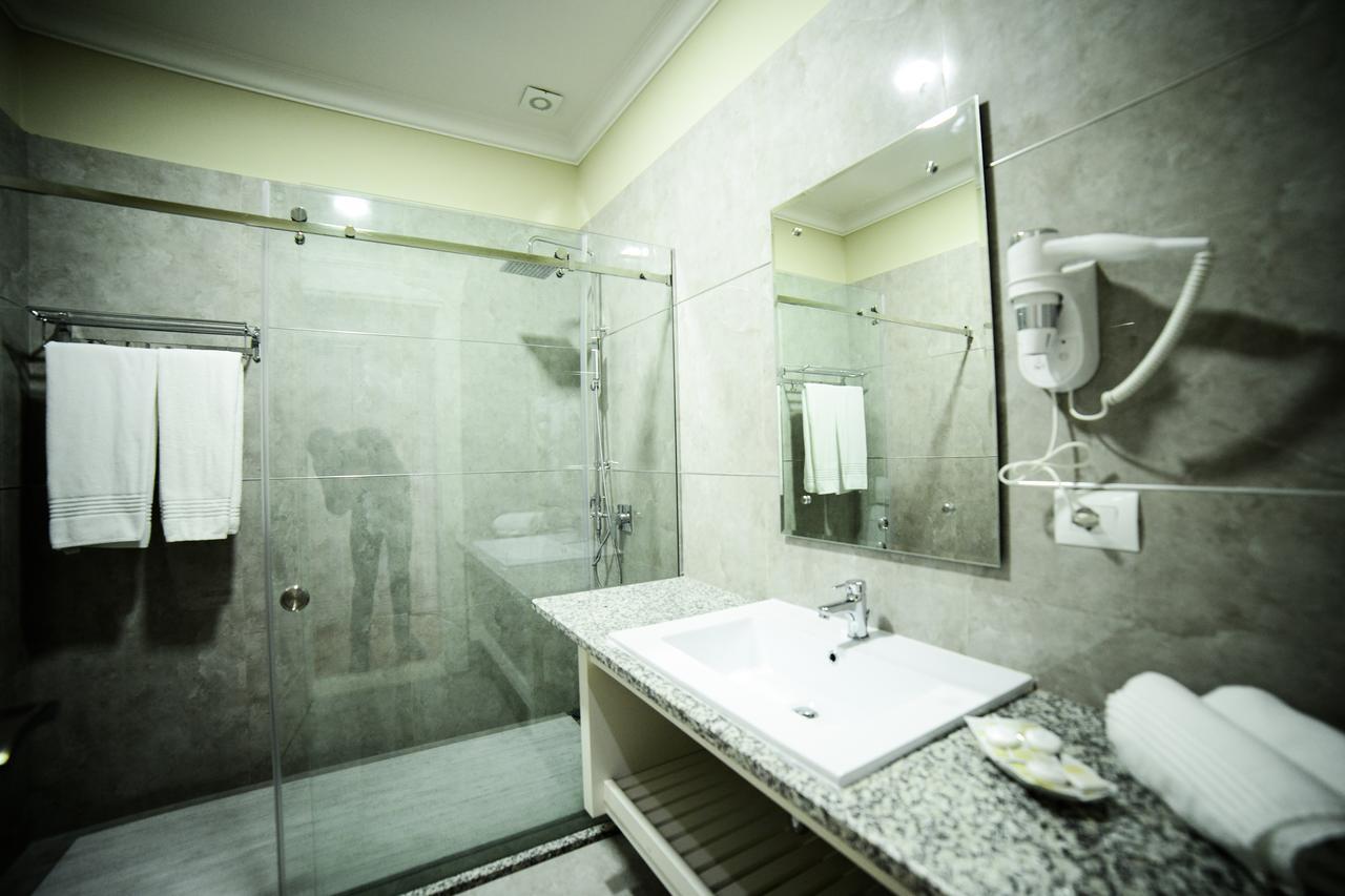 Hotel Vila Imperial Elbasan Kültér fotó