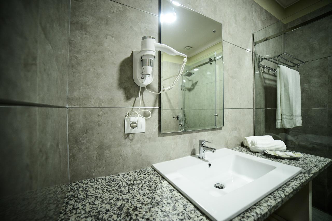 Hotel Vila Imperial Elbasan Kültér fotó